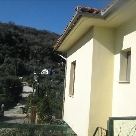 Villa Valenthia *